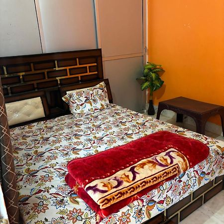 Shakuntala Guest House Ayodhya Exterior foto