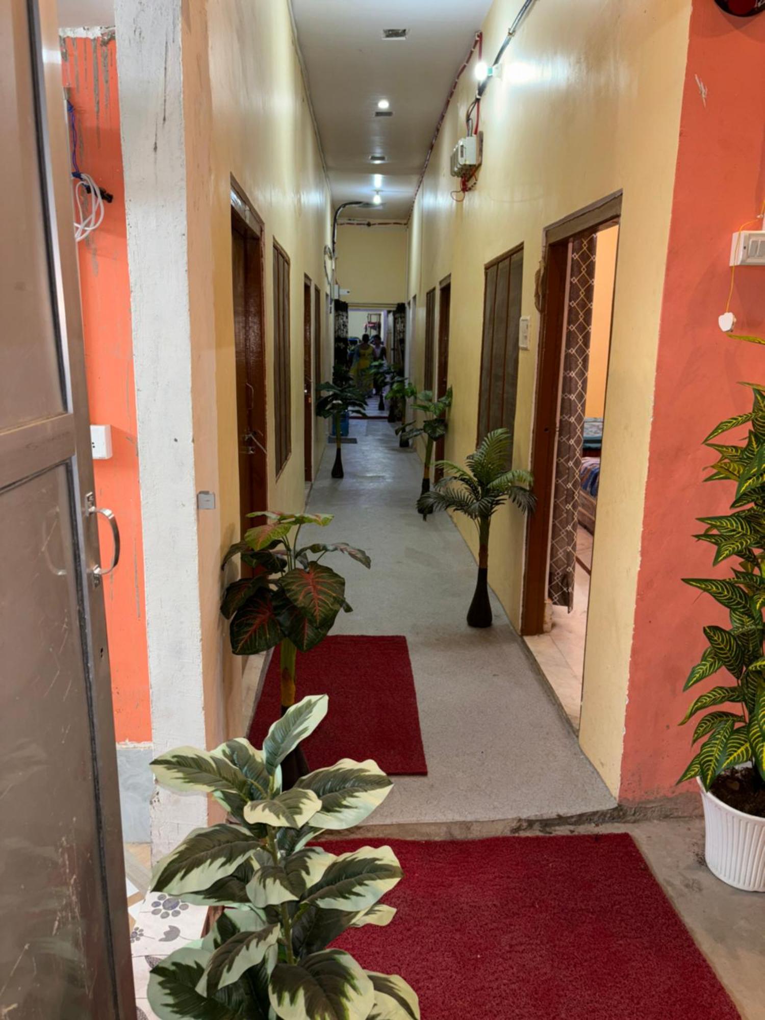 Shakuntala Guest House Ayodhya Exterior foto